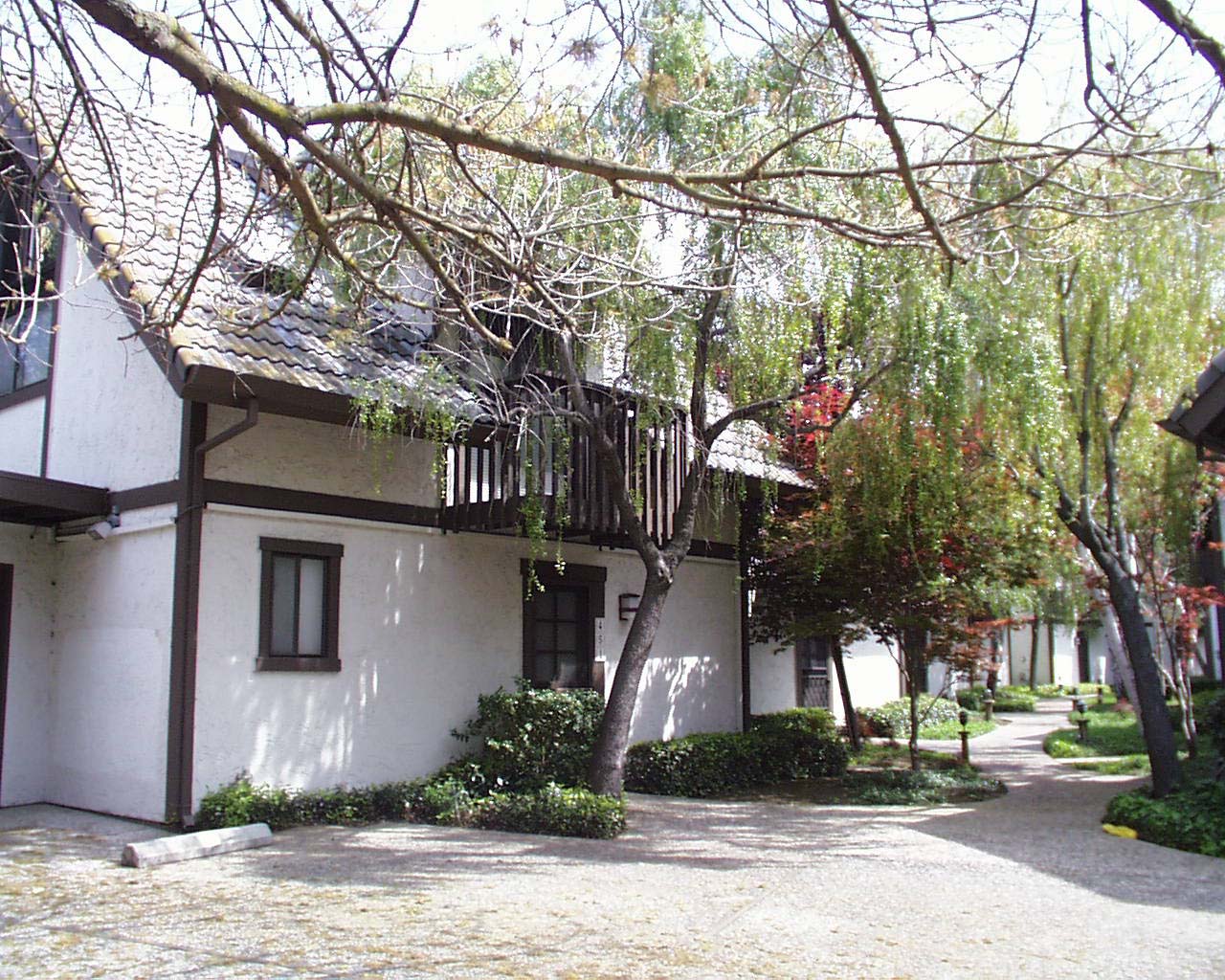 451 W. Meadow Drive, Palo Alto