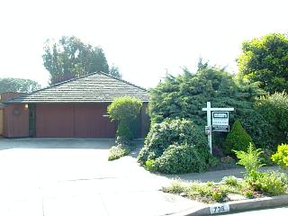 738 Torreya Court, Palo Alto