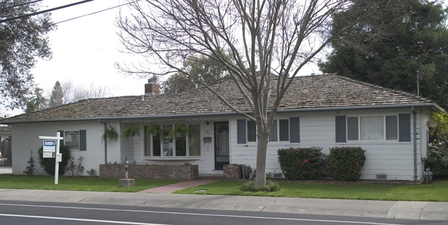 Picture of 780 E Meadow Dr 