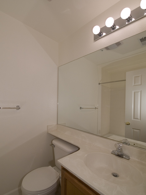 Bath2  picture - 128 Pacchetti Way, Mountain View 94040