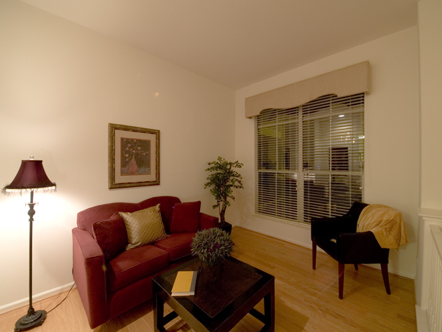Living1  picture - 128 Pacchetti Way, Mountain View 94040