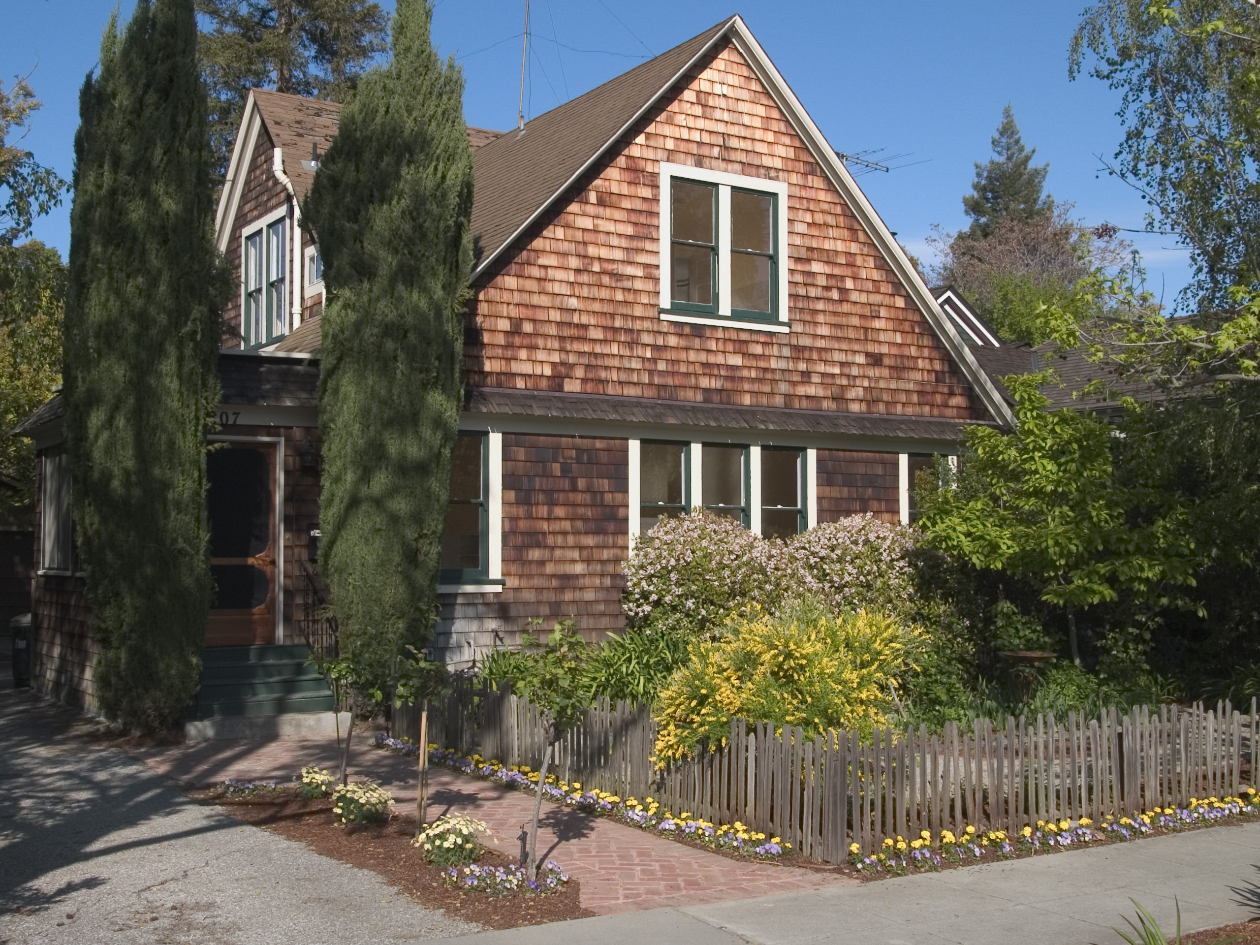 Waverley St - Downtown Neighborhood