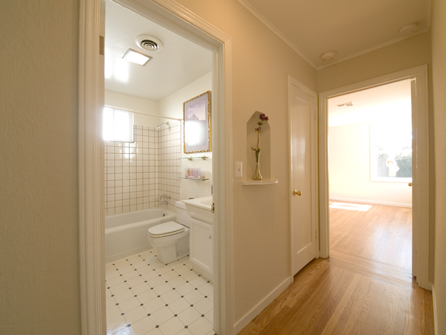 Hall  picture - 1014 16th Ave, Redwood City 94063