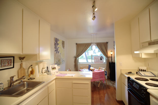 Kitchen  picture - 777 San Antonio Rd, Unit 69, Palo Alto 94303
