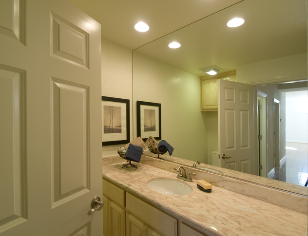 Downstairs Bath2  picture - 300 Sequoia Ave, Palo Alto 94306