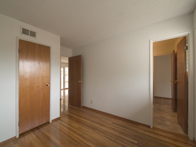 Den  picture - 1016 Tulip Dr, Sunnyvale 94086