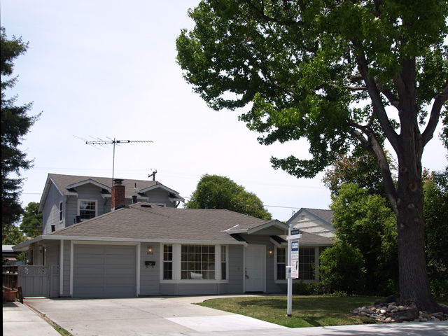 Click for high resolution photo of 3456 Bryant Street