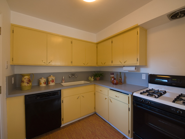 Kitchen  picture - 712 Emily Dr, Mountain View 94043