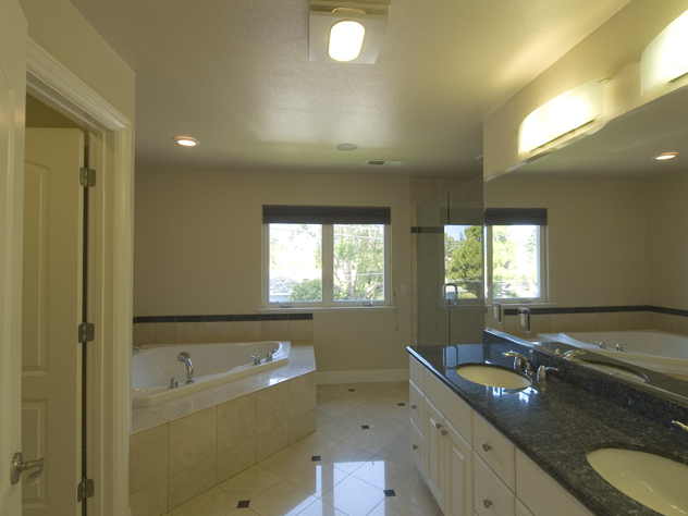 Bath Master  picture - 186 Monroe Dr, Palo Alto 94306