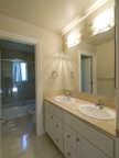 186 Monroe Dr, Palo Alto 94306 - Bath Upstairs 