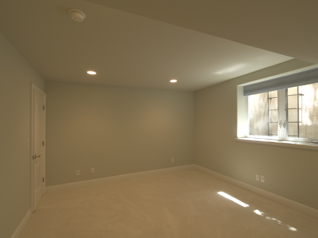 Bedroom Downstairs  picture - 186 Monroe Dr, Palo Alto 94306