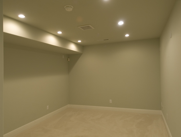 Downstairs Room  picture - 186 Monroe Dr, Palo Alto 94306