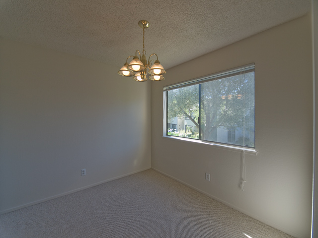 Dining Area  picture - 777 San Antonio Rd, Unit 17, Palo Alto 94303