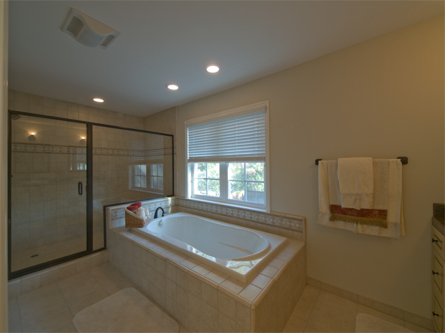 Master Bath picture - 891 Clara Dr, Palo Alto 94303