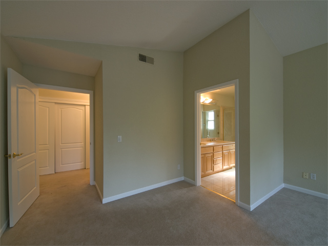 Mstr Bath Entry Picture - 1305 Miravalle Ave, Los Altos 94024 Mstr Bath Entry picture - 1305 Miravalle Ave, Los Altos 94024