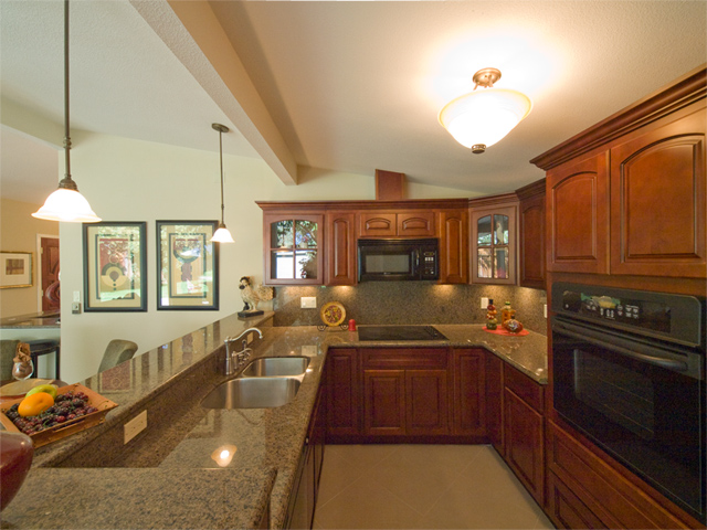 Kitchen  picture - 4195 Park Blvd, Palo Alto 94306