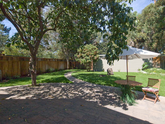 Patio  picture - 4195 Park Blvd, Palo Alto 94306