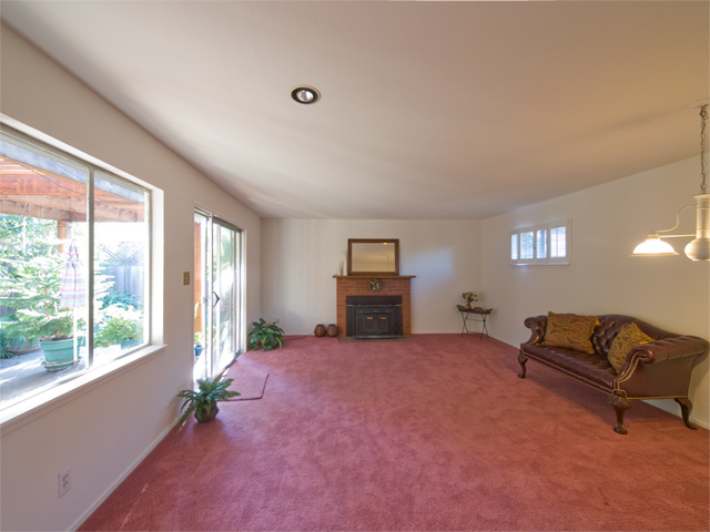 Family Room picture - 2774 Randers Ct, Palo Alto 94303