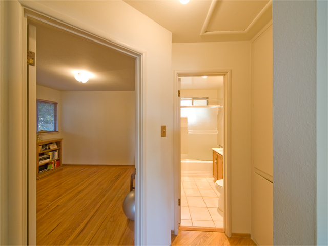 Hall picture - 2774 Randers Ct, Palo Alto 94303