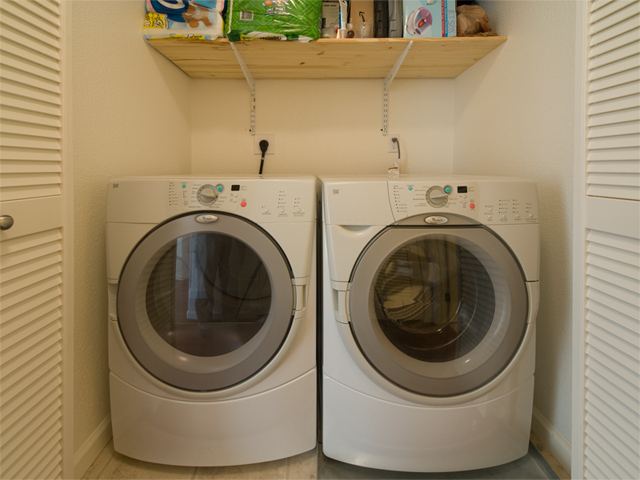 Washer Dryer  picture - 19503 Stevens Creek Blvd 336, Cupertino 95014