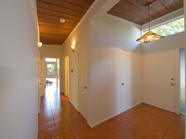 Entrance Hall  picture - 215 Whitclem Dr, Palo Alto 94306