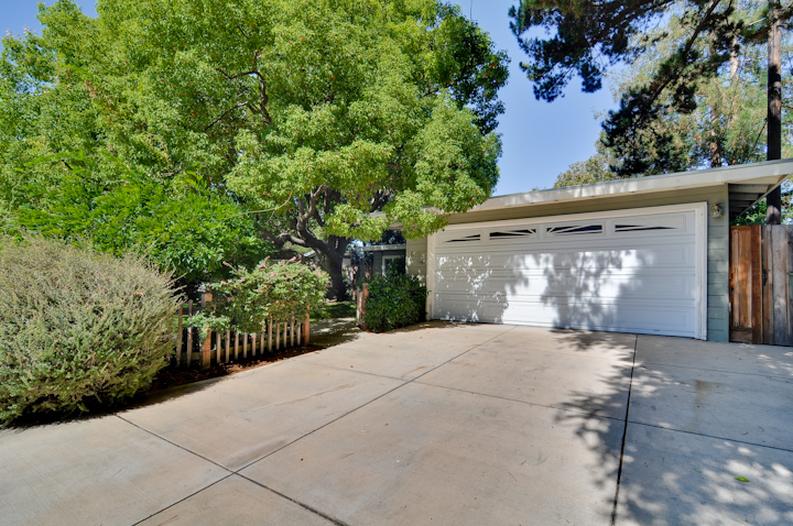 Front picture - 619 Alger Dr, Palo Alto 94306