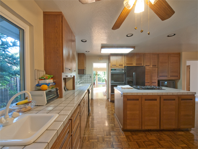 Kitchen picture - 4191 Briarwood Way, Palo Alto 94306