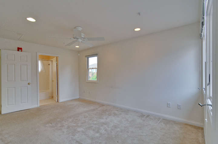 Master Bedroom (E) picture - 338 Bryant St, Mountain View 94041