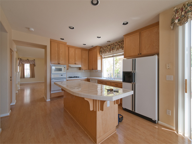 Kitchen (C) picture - 5807 Chambertin Dr, San Jose 95118