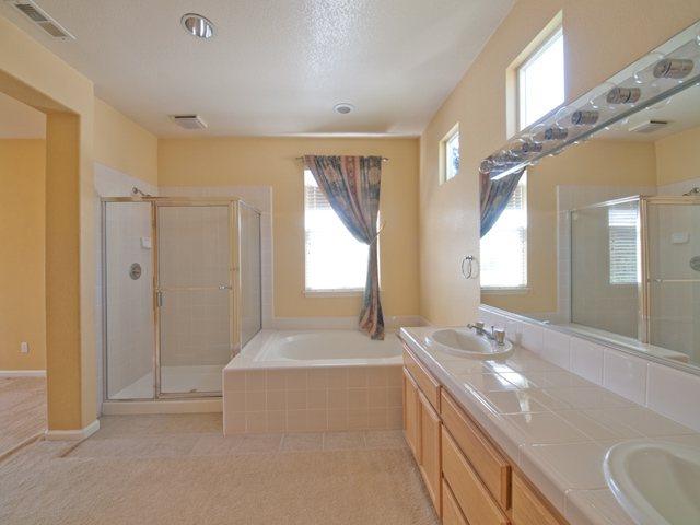 Master Bath (B) picture - 5807 Chambertin Dr, San Jose 95118