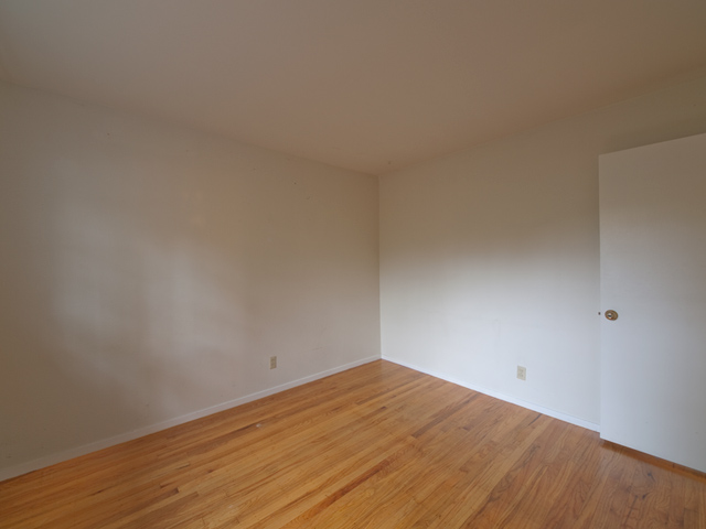 Bedroom 2 picture - 641 Marion Ave, Palo Alto 94301
