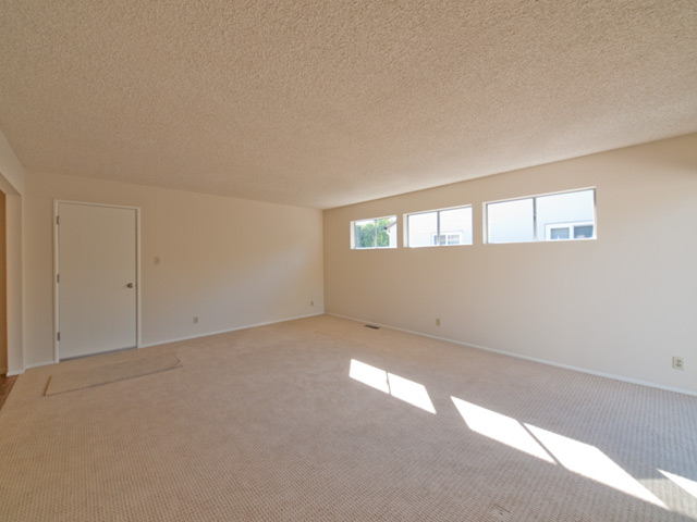 Family Room picture - 3080 Middlefield Rd, Palo Alto 94306