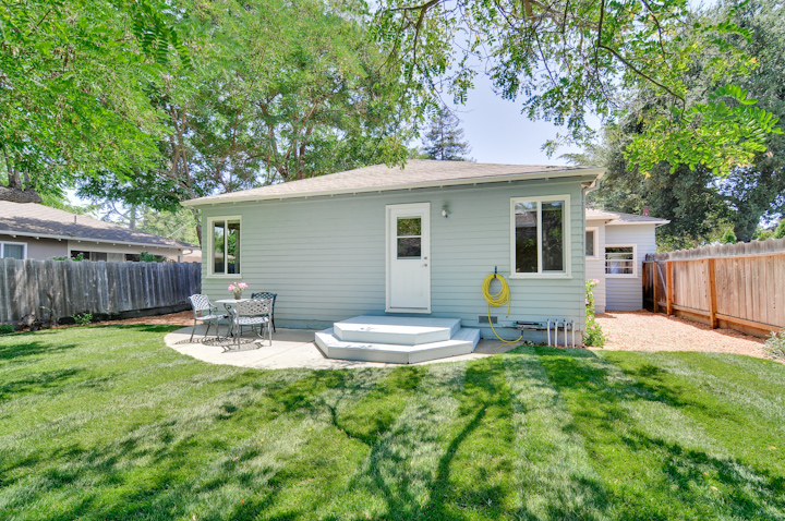 Back Yard (B) picture - 300 Monroe Dr, Mountain View 94040
