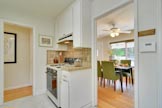 300 Monroe Dr, Mountain View 94040 - Kitchen (C)