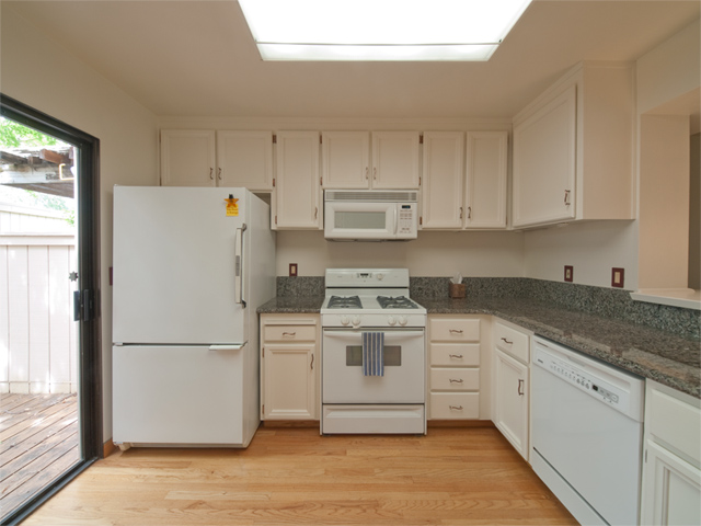 Kitchen (A) Picture - 125 Ortega Ave, Mountain View 94040 Kitchen (A) picture - 125 Ortega Ave, Mountain View 94040
