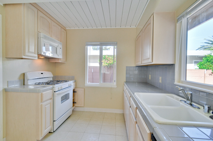 Kitchen picture - 4235 Ruthelma Ave, Palo Alto 94306