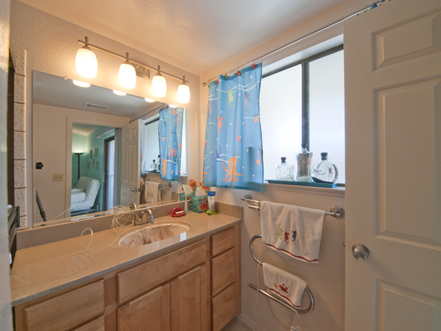 Bath 2 (A) picture - 3270 Saint Ignatius Pl, Santa Clara 95051