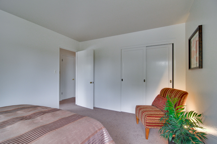 Master Bedroom (C) Picture - 1226 Susan Way, Sunnyvale 94087 Master Bedroom (C) picture - 1226 Susan Way, Sunnyvale 94087