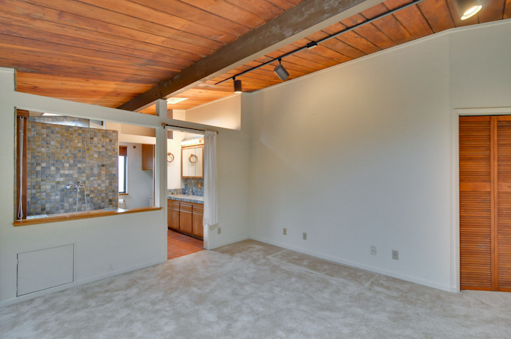 Master Bedroom picture - 281 Carolina Ln, Palo Alto 94306