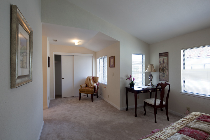 Master Bedroom (C) picture - 10069 Craft Dr, Cupertino 95014
