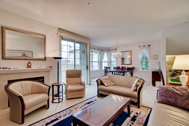 Living Room picture - 4173 El Camino Real, Unit 37, Palo Alto 94306