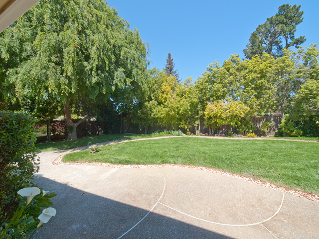 Backyard (A) Picture - 4257 Los Palos Ave, Palo Alto 94306 Backyard (A) picture - 4257 Los Palos Ave, Palo Alto 94306