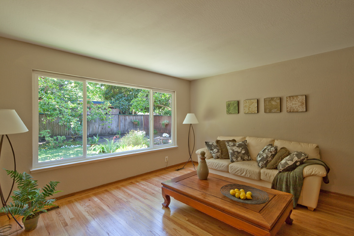 Living Room picture - 3310 Louis Rd, Palo Alto 94303