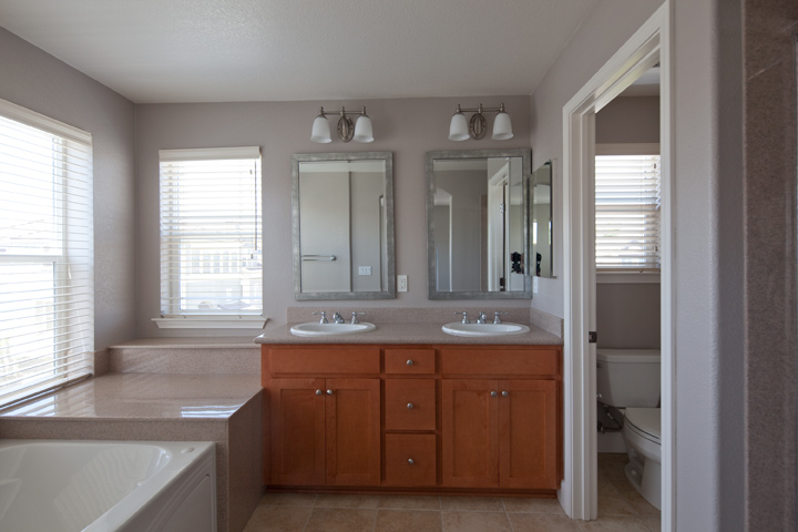 Master Bath (A) Picture - 11525 Murano Cir, Cupertino 95014 Master Bath (A) picture - 11525 Murano Cir, Cupertino 95014