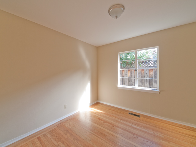 Bedroom 1 picture - 4080 Park Blvd, Palo Alto 94306