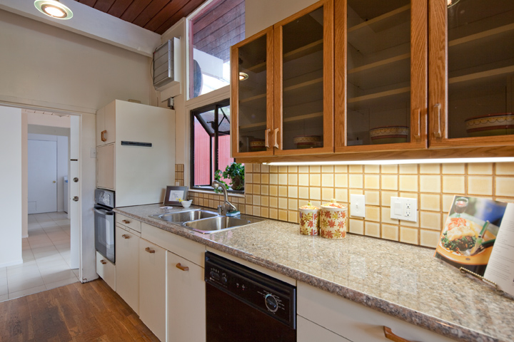 Kitchen picture - 874 Richardson Ct, Palo Alto 94303