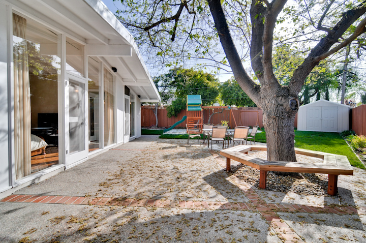 Back Yard picture - 3084 Stelling Dr, Palo Alto 94303