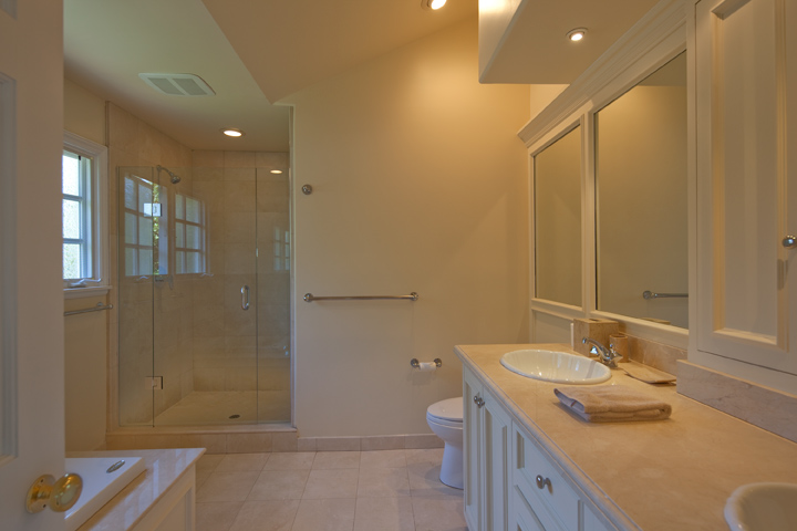 Upstairs Bath (A) picture - 265 Tennyson Ave, Palo Alto 94301