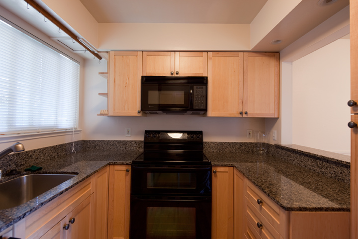 Kitchen (B) Picture - 1474 Wildrose Way, Mountain View 94043 Kitchen (B) picture - 1474 Wildrose Way, Mountain View 94043