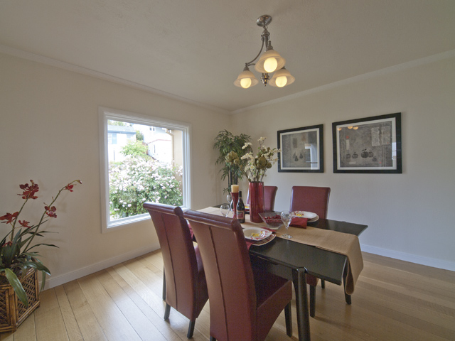 Dining Room (A) picture - 4023 Bayview Ave, San Mateo 94403